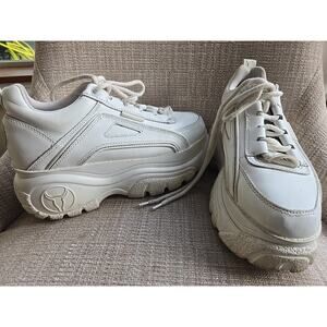 Used Windsor Smith White Leather Bulky Sneakers Size US W 10